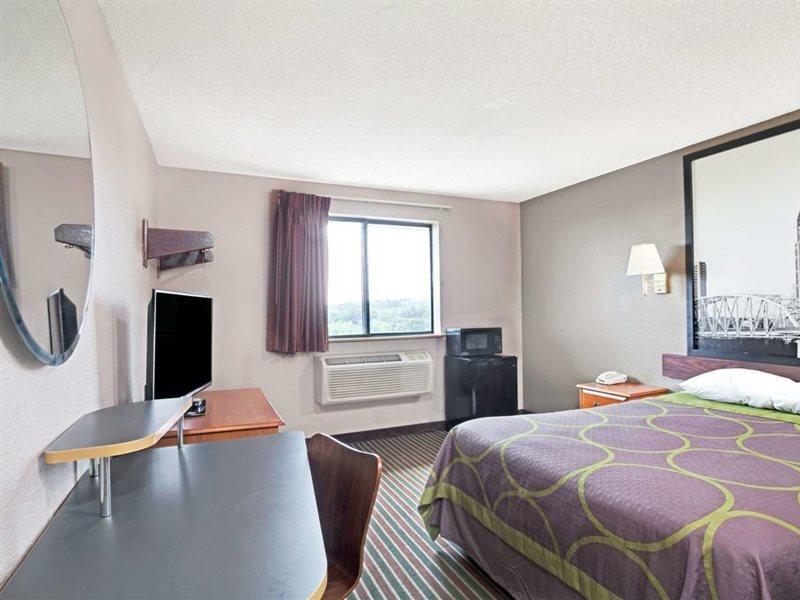 Super 8 By Wyndham Nashville/ Dntn/ Opryland Area Buitenkant foto