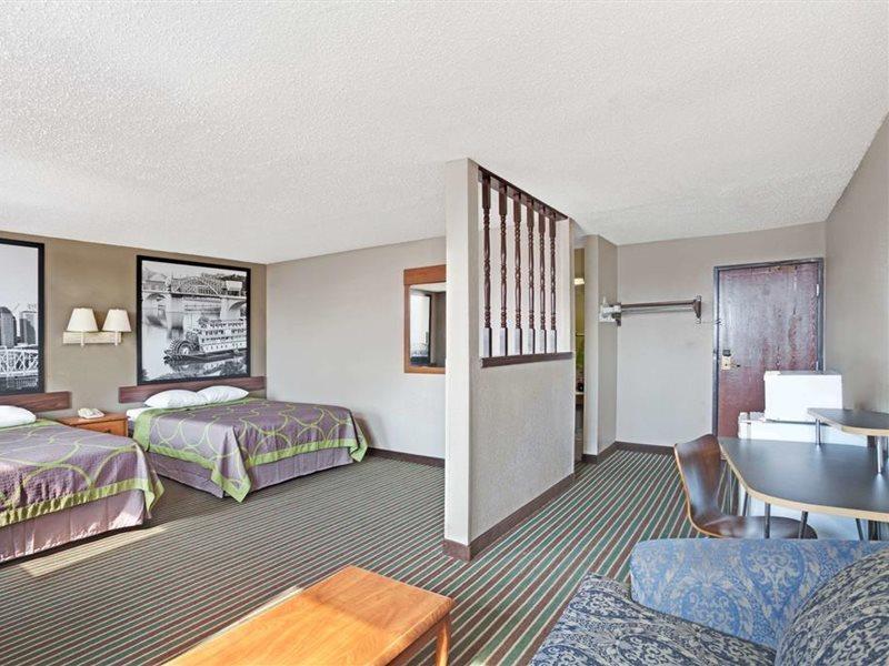 Super 8 By Wyndham Nashville/ Dntn/ Opryland Area Buitenkant foto