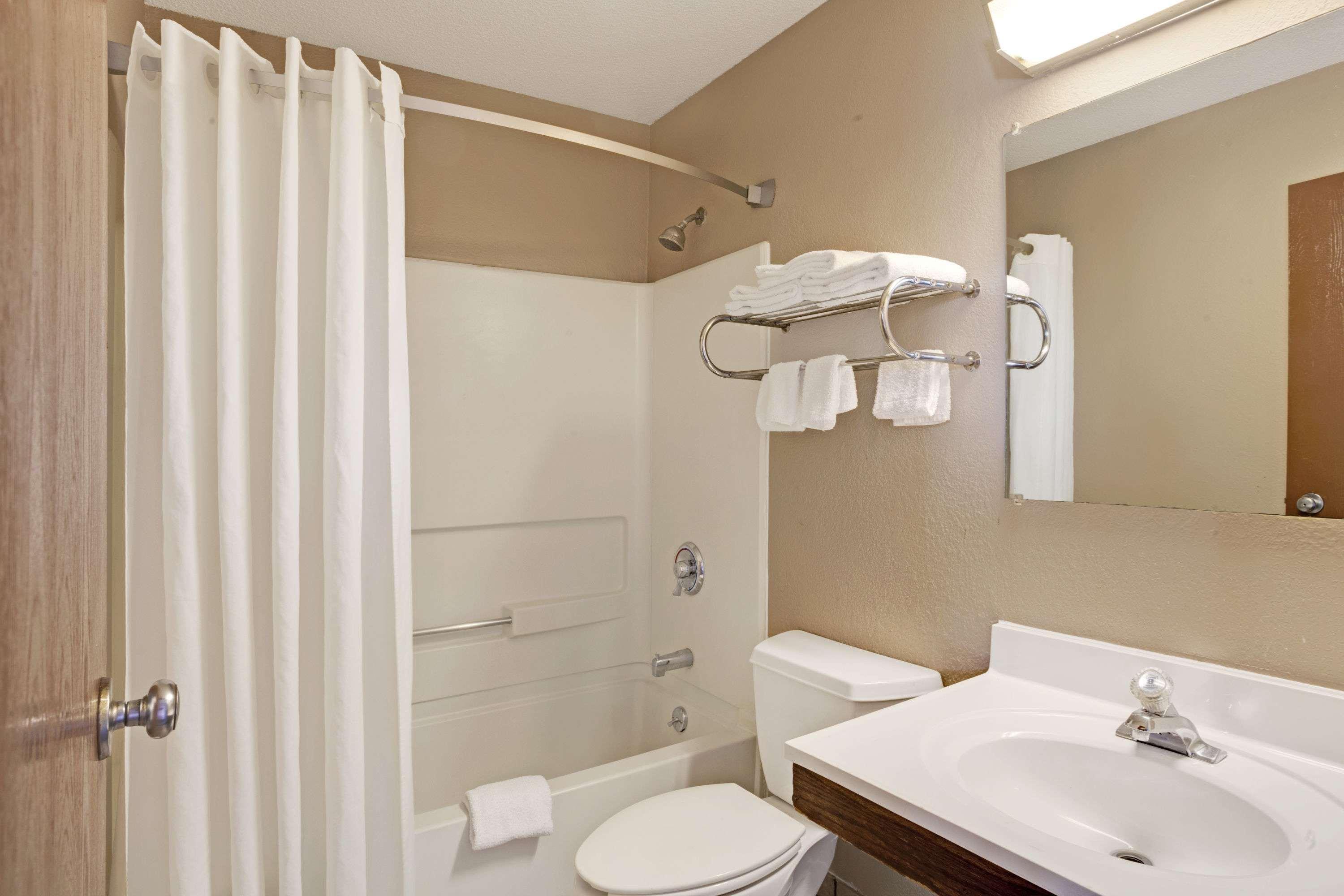 Super 8 By Wyndham Nashville/ Dntn/ Opryland Area Buitenkant foto