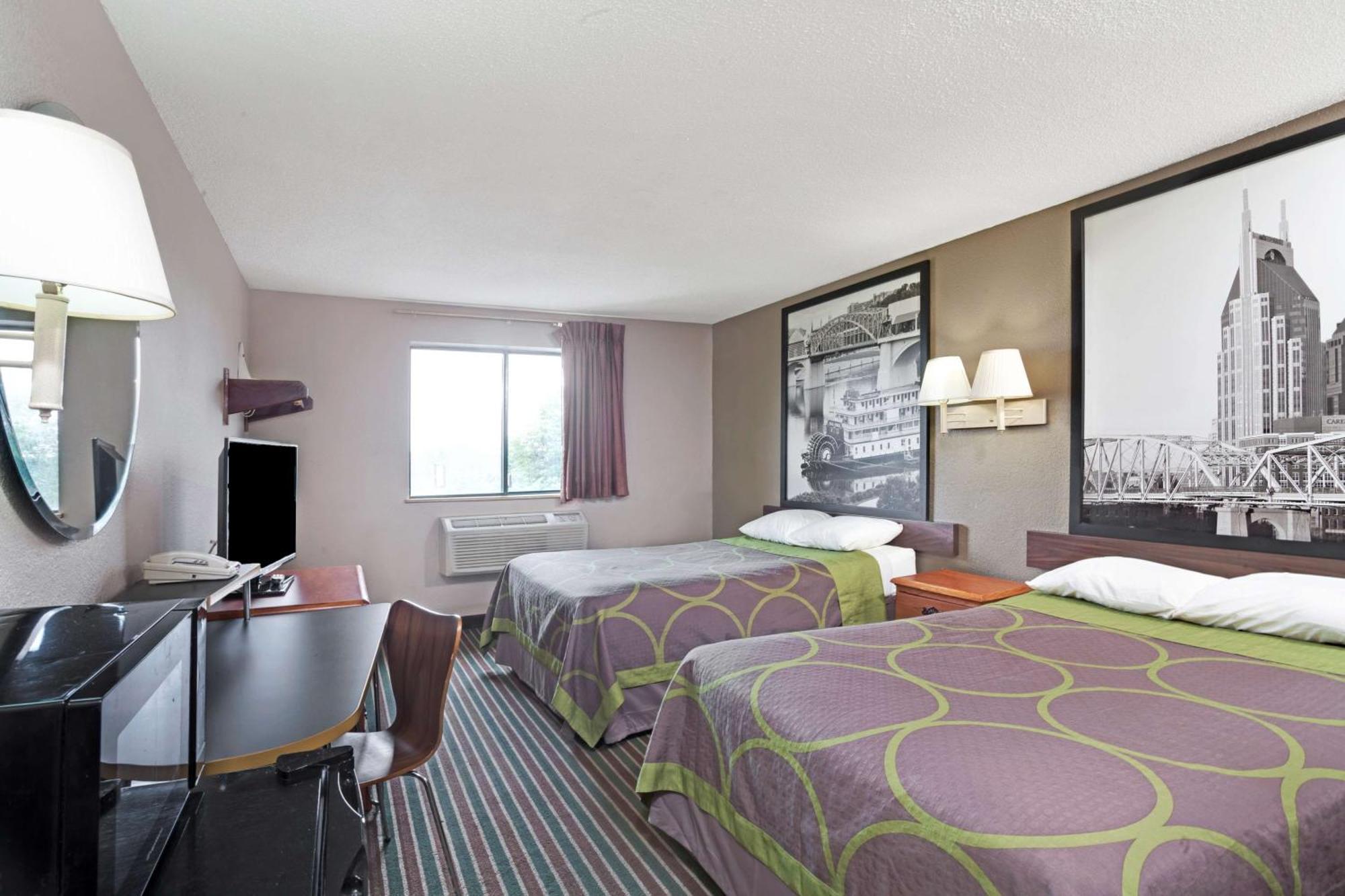 Super 8 By Wyndham Nashville/ Dntn/ Opryland Area Buitenkant foto